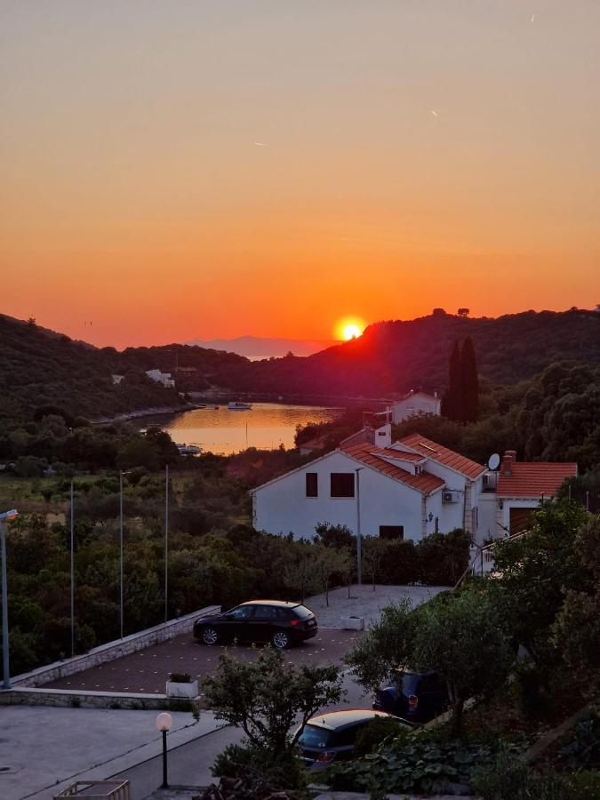 Apartments Blanka Zrnovo Εξωτερικό φωτογραφία