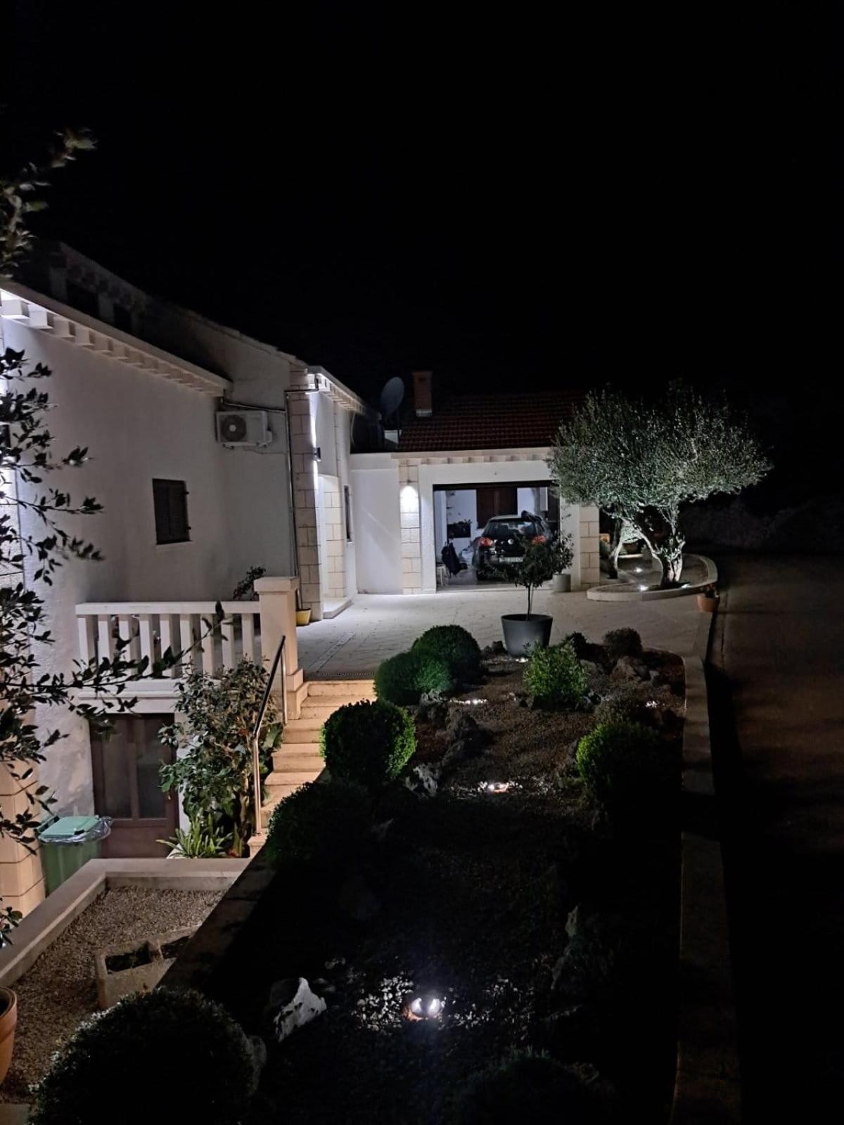 Apartments Blanka Zrnovo Εξωτερικό φωτογραφία