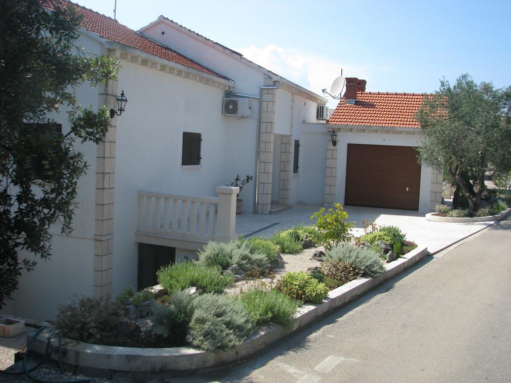 Apartments Blanka Zrnovo Εξωτερικό φωτογραφία